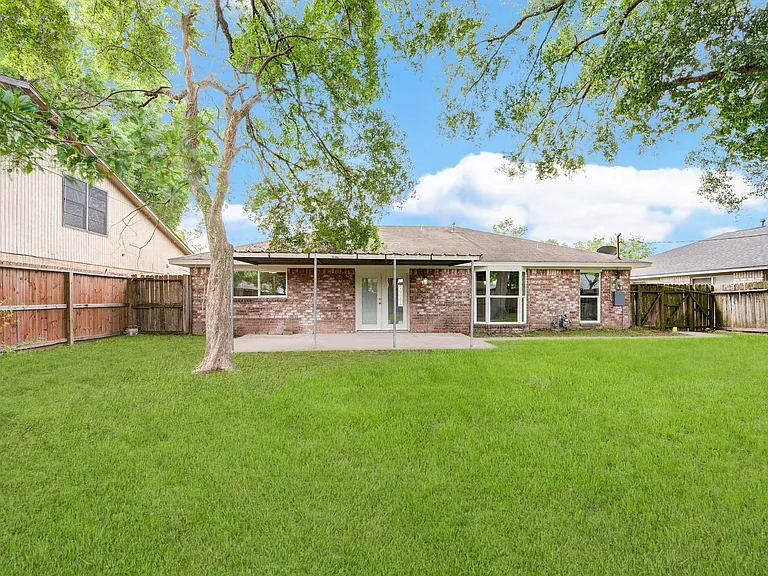 9617 Caffrey St — Photo 29