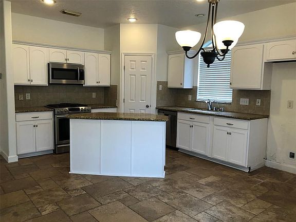 4th image of 4422 Zimmerly Ct