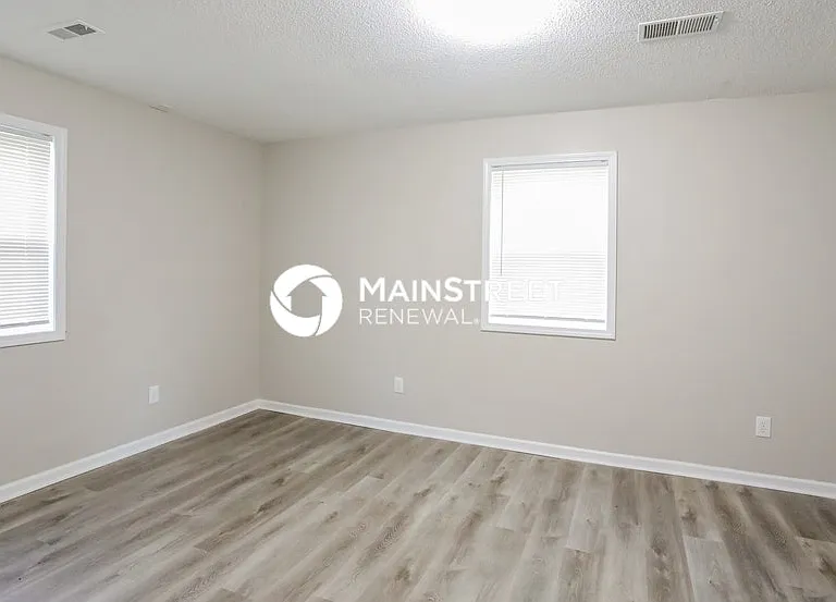 400 Holtz St — Photo 12