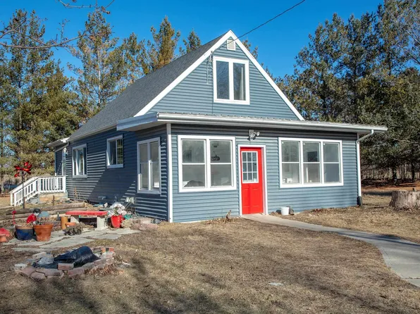 30268 280th St, Shell Rock, IA 50670