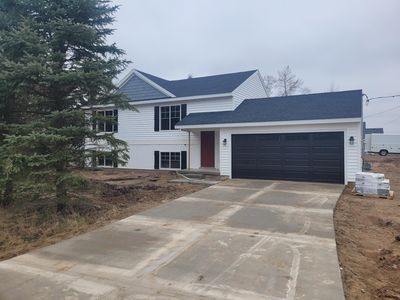 122 E Clark St, Grant, MI, 49327