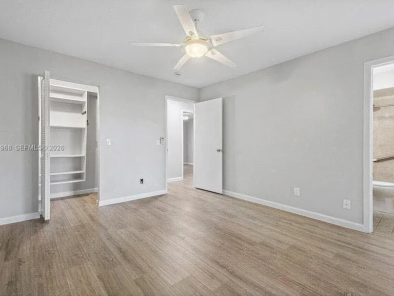 1367 Riverside Cir — Photo 8
