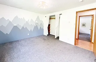 450 NE Riverhill Dr — Photo 31