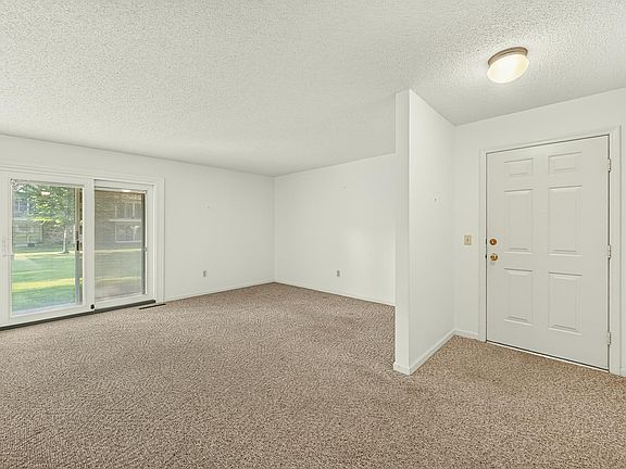 4th image of 1931 Greenfield Ln SW APT C