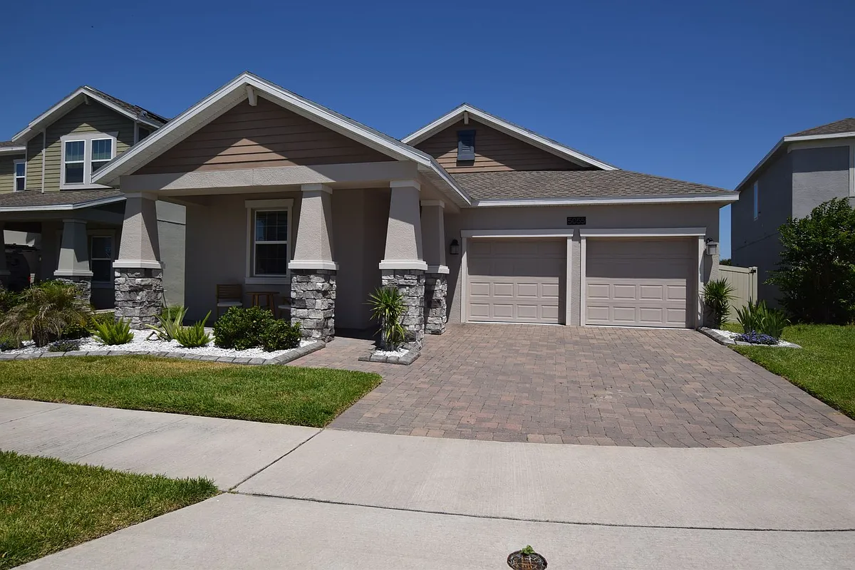 Building Photo - 5055 Hatchineha Ct