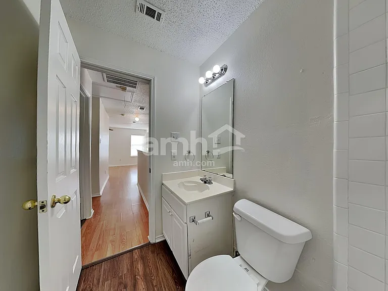 5820 Vista Glen Ln — Photo 17
