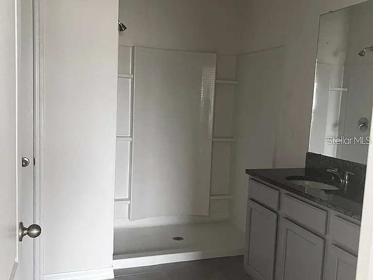 521 Nicken Grv — Photo 5