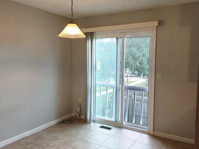 10500 Joyceton Dr — Photo 7