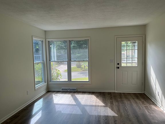 2nd image of 116 Inglewood St #2