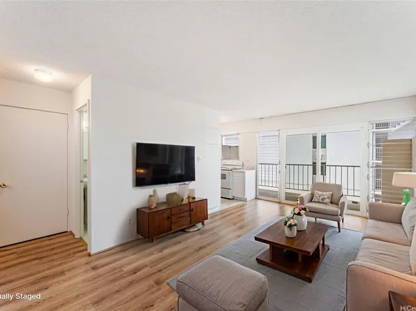 2609 Ala Wai Blvd APT 1002, Honolulu, HI 96815