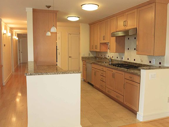 2nd image of 411 S Old Woodward Ave Unit 722