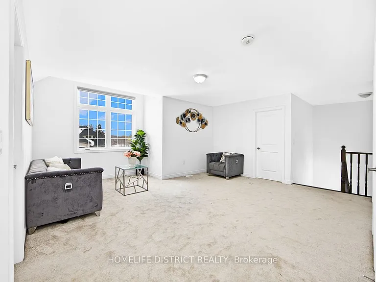 74 Summer Breeze Dr — Photo 19
