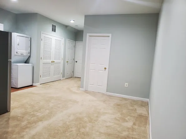 4110 River Forth Dr, Fairfax, VA 22030