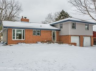 5009 SW 18th St, Des Moines, IA 50315