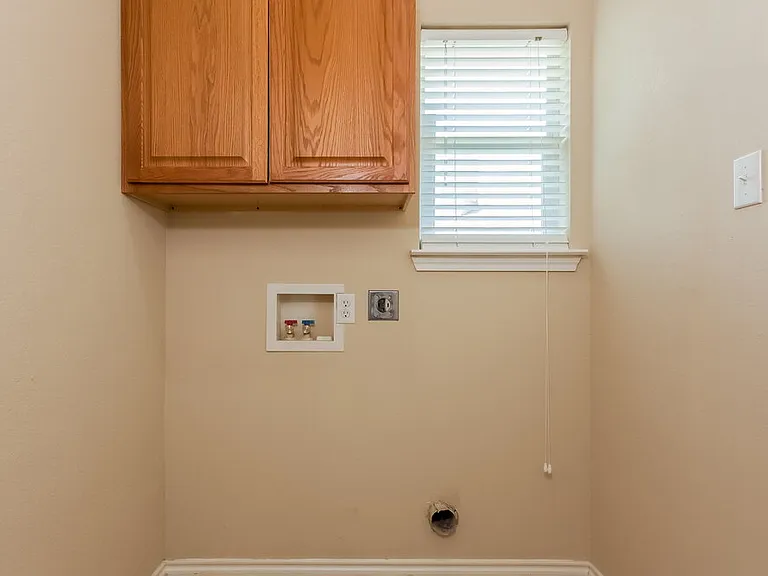 9268 Saint Martin Rd — Photo 21