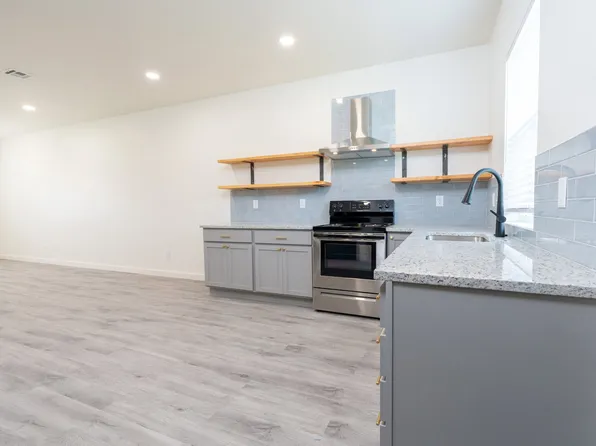 Alabaster Homes, 2885 N Oliver St #5207, Wichita, KS 67220