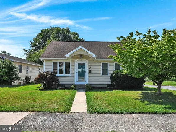 124 W Roosevelt Ave, Middletown, PA 17057