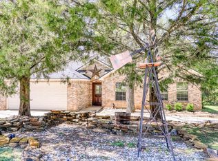 12111 N Ridgeway Dr, Willis, TX 77318