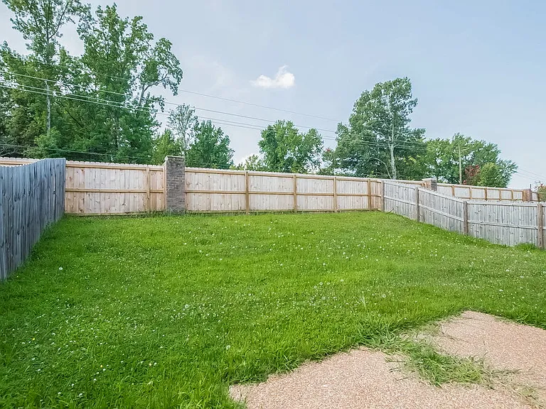 1367 Arbor Lake Dr — Photo 15