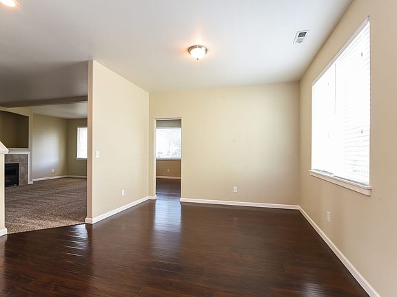 5th image of 16508 22nd Avenue Ct E