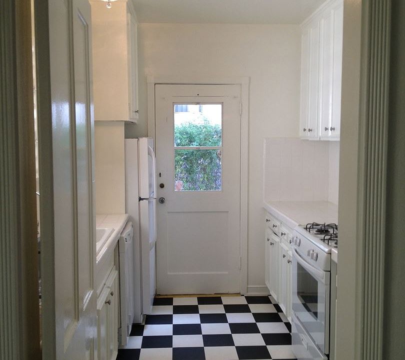 1st image of 8271 1/2 Norton Ave
