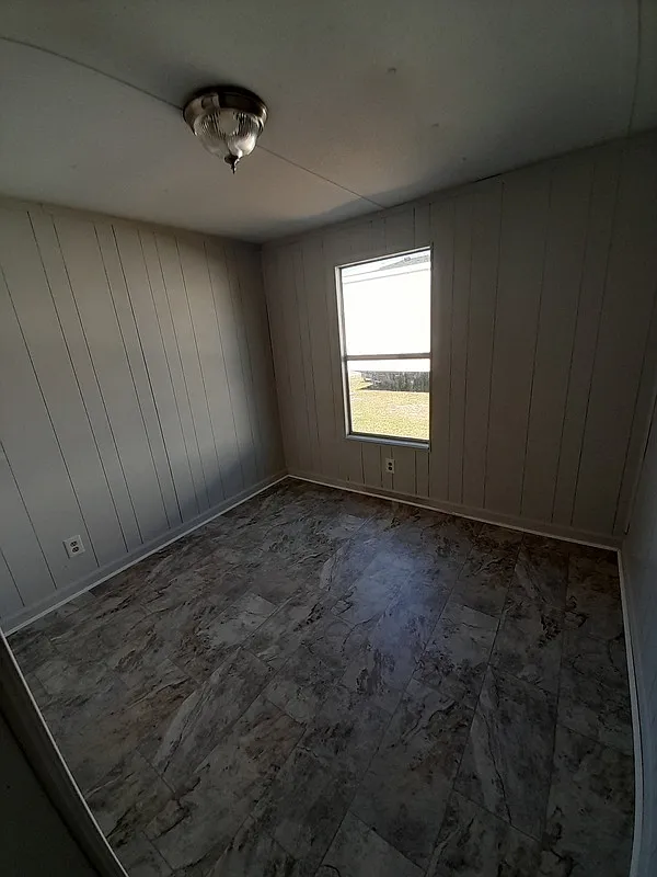 4627 Blanche Rd — Photo 3
