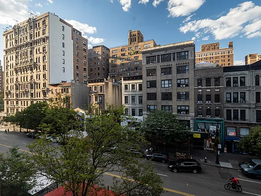 Rented by City Connections Realty | media 7