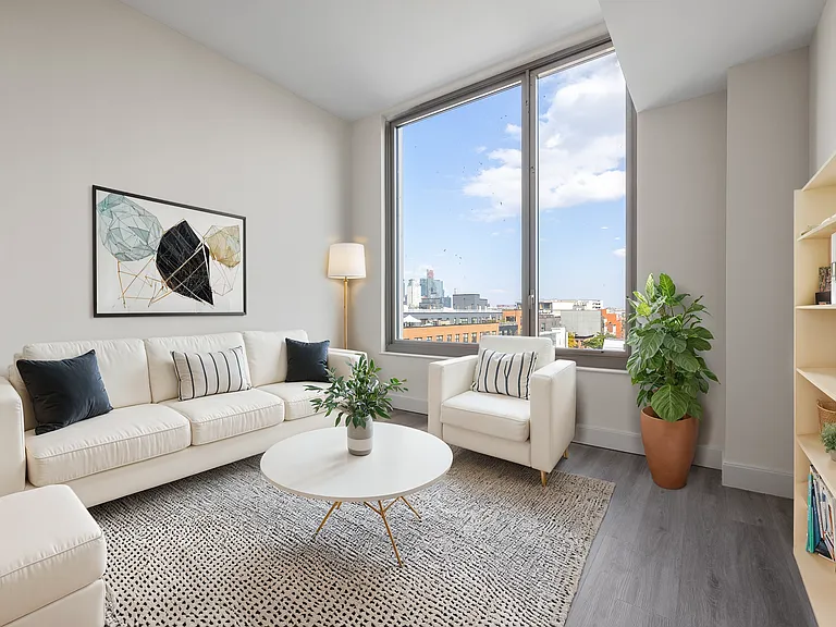 75 Dupont St #711 — Photo 2