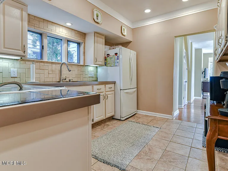 113 Central Ave #1 — Photo 13