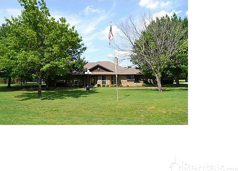 1st image of 3 Park Central Ln