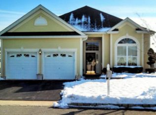 8 Elmswell Ct, Jackson, NJ 08527