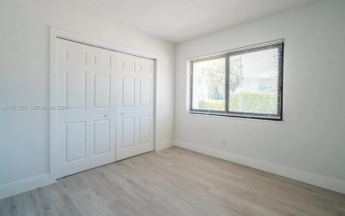 Building Photo - 1248 Marseille Dr #2