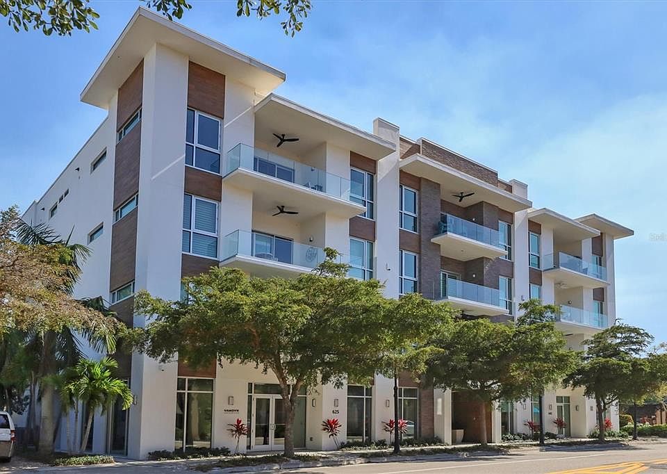 1st image of 635 S ORANGE AVENUE #402