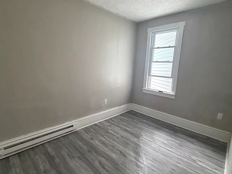 1507 Centre St #3 — Photo 2