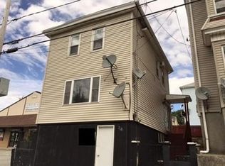 224 Alden St, Fall River, MA 02723