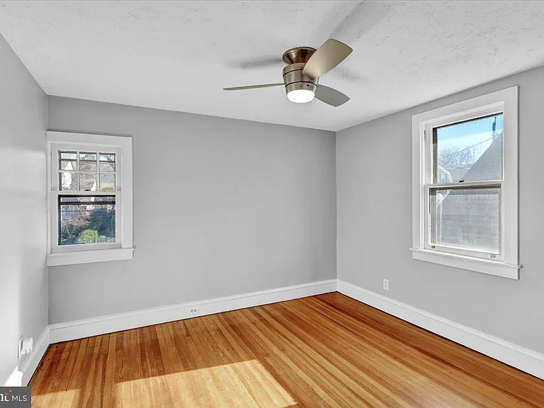 516 S 5th St — Photo 21