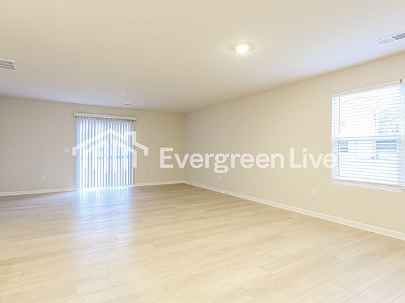 4th image of 102 Branch Pass Dr