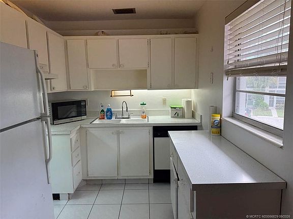 5th image of 2600 SE OCEAN Boulevard #J12