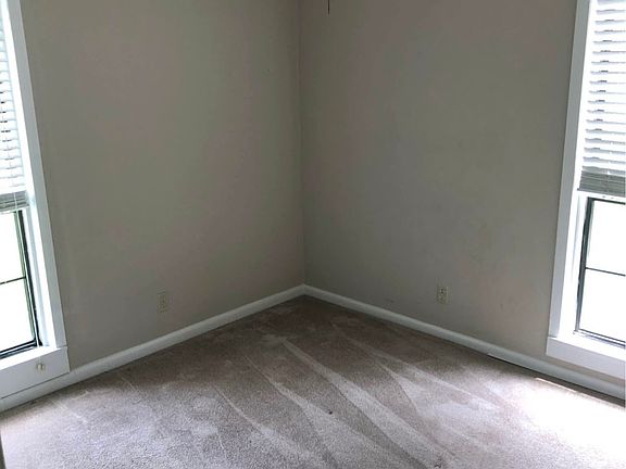 4th image of 310 W Courtland Ave