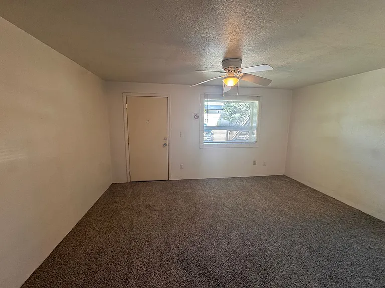 6810 E 2nd Ave — Photo 5