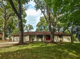 2419 Mandrake Dr, Rockford, IL