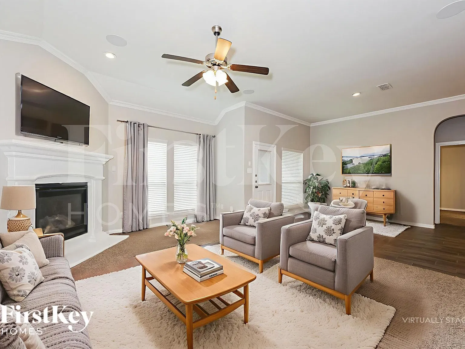 3 bed, 2.0 bath, 2122 sqft, $3,385 — Photo 3