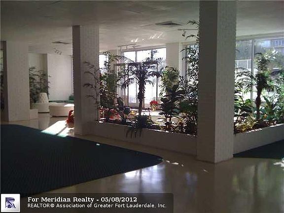 4th image of 4250 Galt Ocean Dr APT 5N