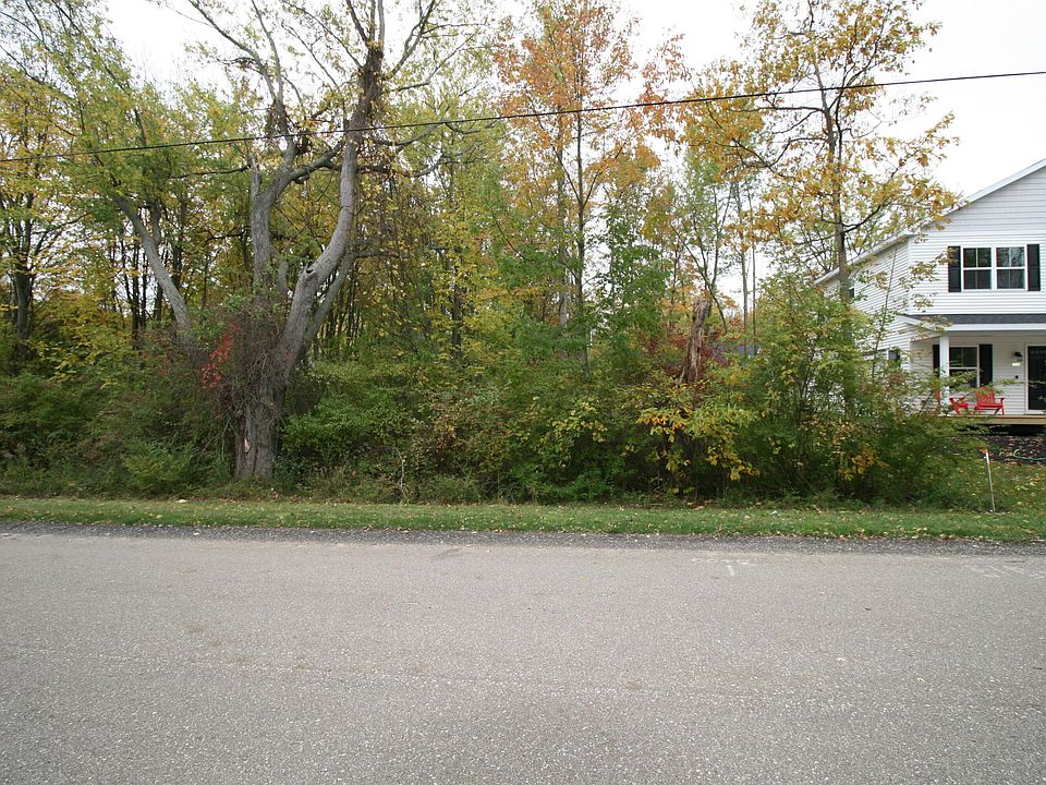 1st image of Lakeview Ave