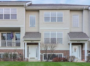 613 Pheasant Trl, Saint Charles, IL 60174