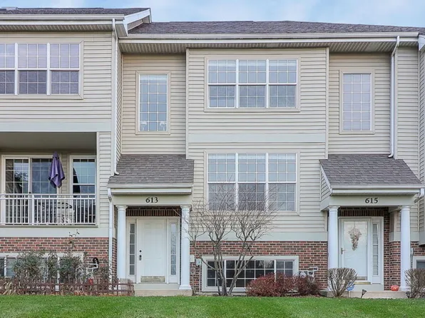 613 Pheasant Trl, Saint Charles, IL 60174