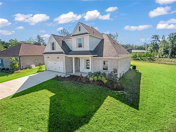 3rd image of 521 Spruce Creek Ct