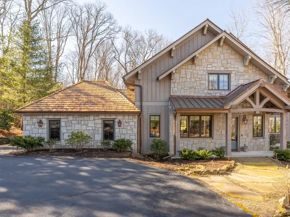 15 Cozy Cottage Lane, Cashiers, NC 28717
