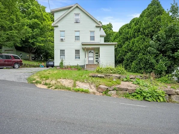 4 Emmett St, Spencer, MA 01562