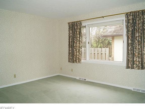 4th image of 8538 Tanglewood Trl
